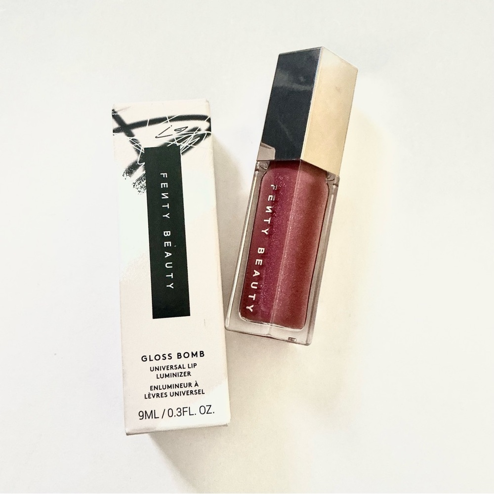 Fenty Beauty Gloss Bomb Universal Lip Luminizer RiRi